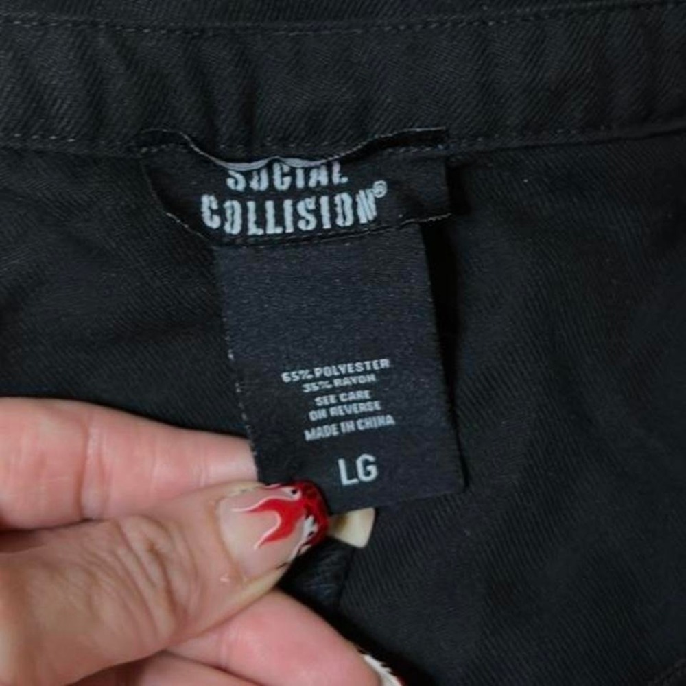 Social Collision‎ black pleated mall goth mini skirt with olive bondage straps - Picture 5 of 8